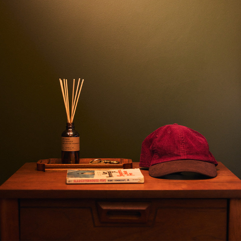 Iris Suede – Reed Diffuser